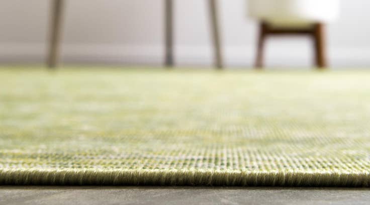 Detail image of 6' 3 x 9' Easy-Clean Solid Indoor / Outdoor Rug