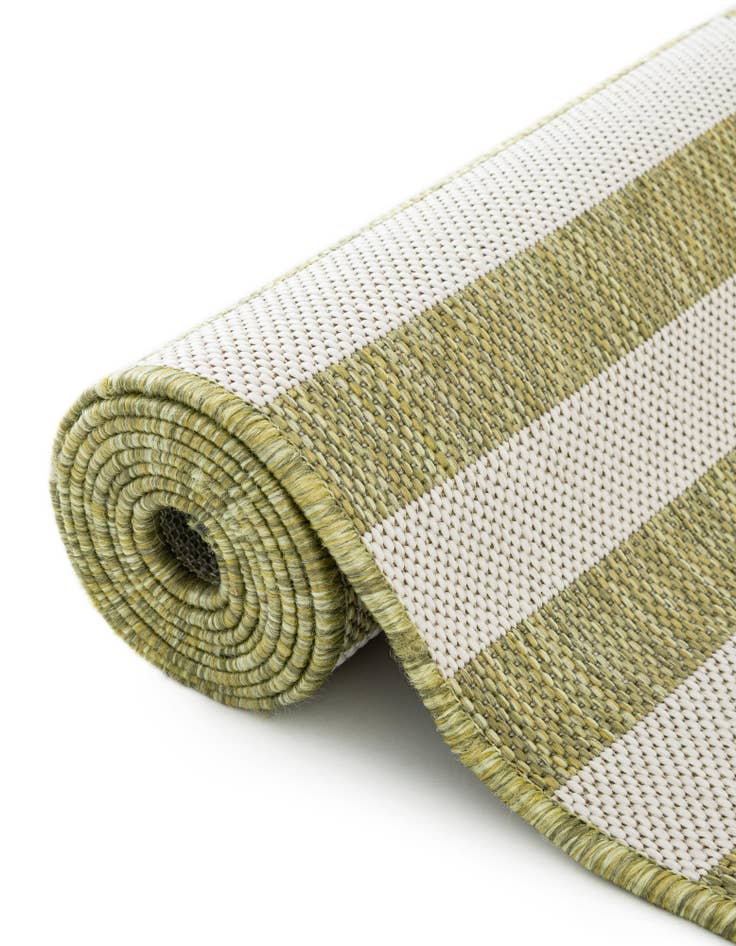 Detail image of 9' x 12' Easy-Clean Striped Indoor / Outdoor Rug