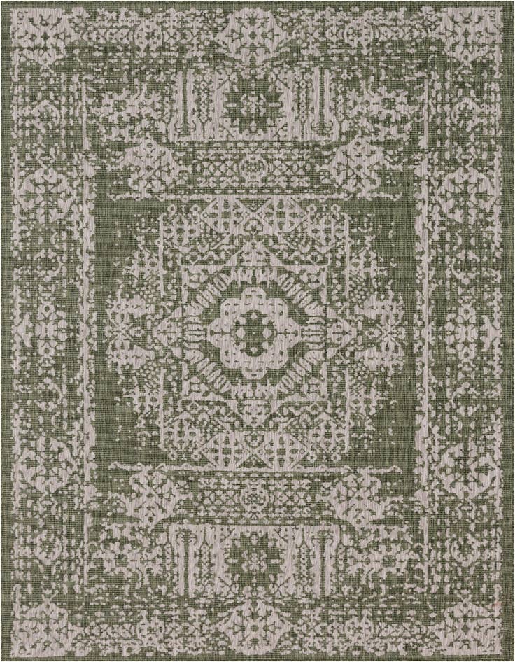 Detail image of 9' x 12' Easy-Clean Traditional Indoor / Outdoor Rug