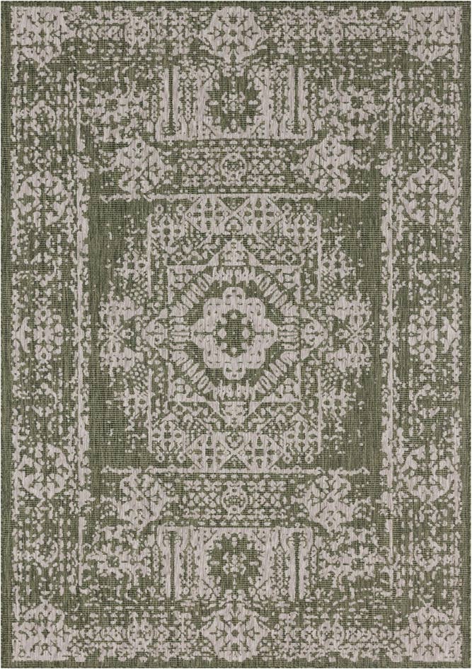 Detail image of 7' 10 x 11' Easy-Clean Traditional Indoor / Outdoor Rug