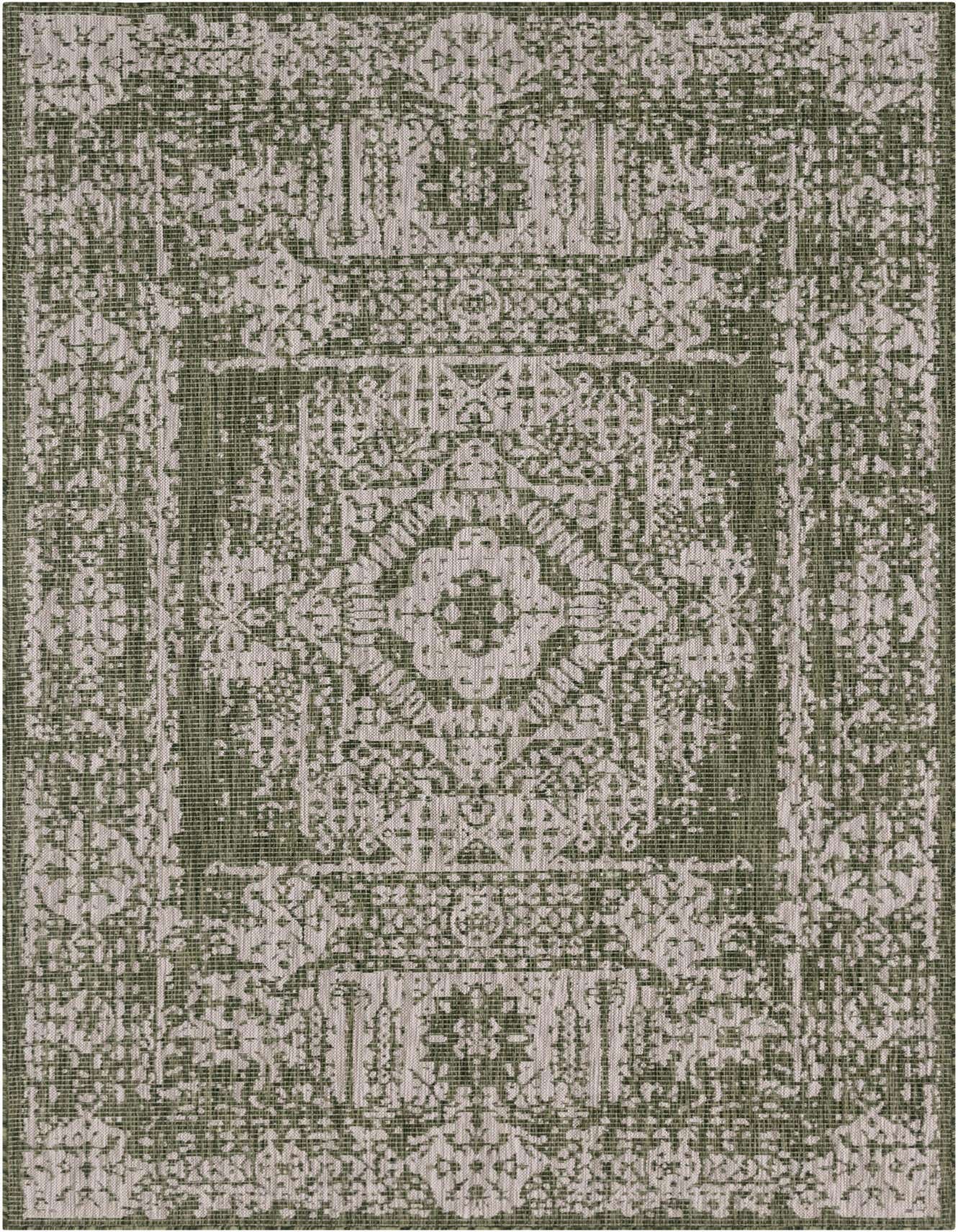 6' x 9' Easy-Clean Traditional Indoor / Outdoor Rug