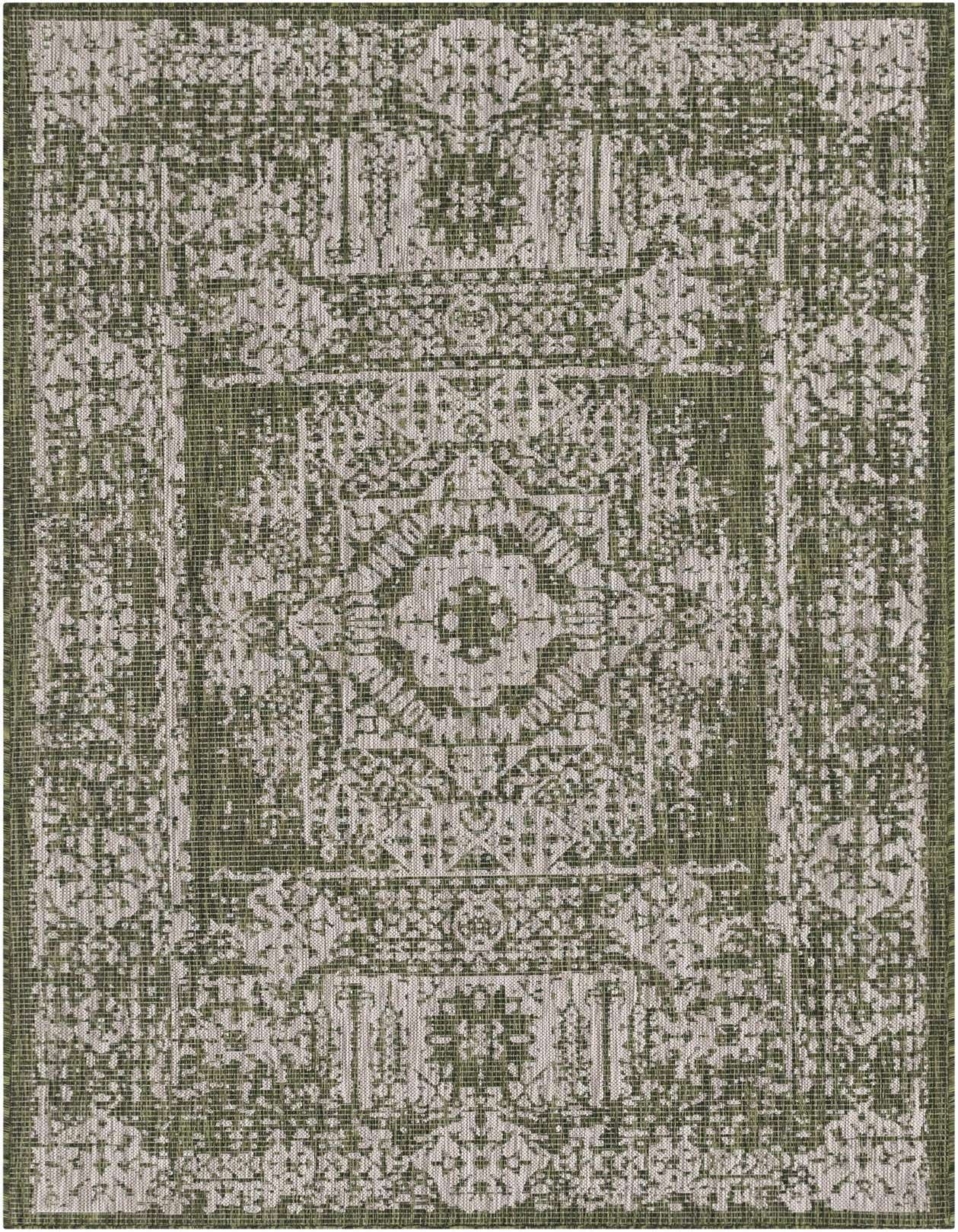 5' 3 x 8' Easy-Clean Traditional Indoor / Outdoor Rug
