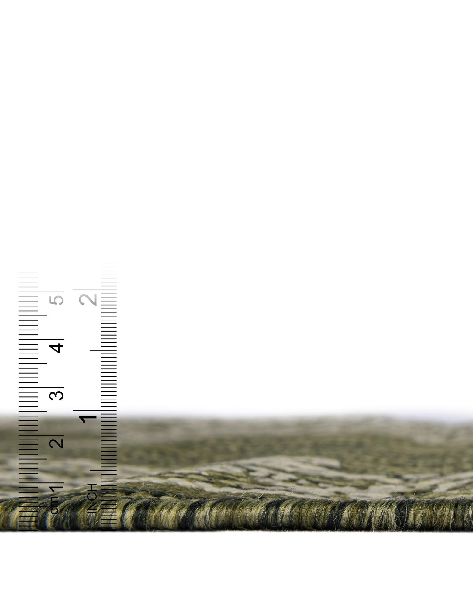 10' x 14' Easy-Clean Traditional Indoor / Outdoor Rug