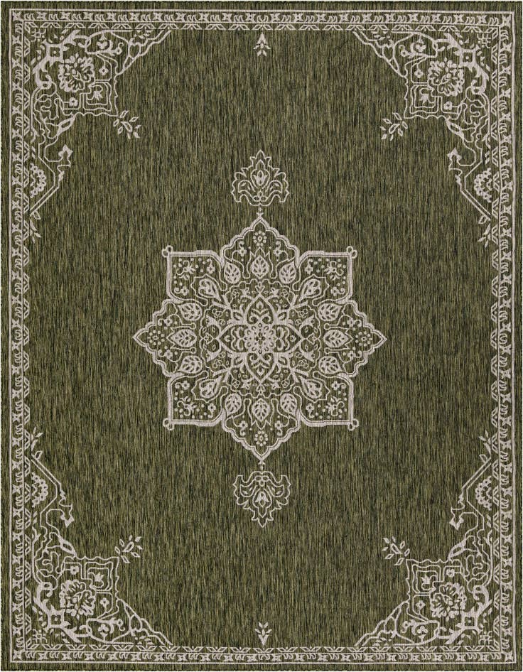 Detail image of 9' x 12' Easy-Clean Traditional Indoor / Outdoor Rug