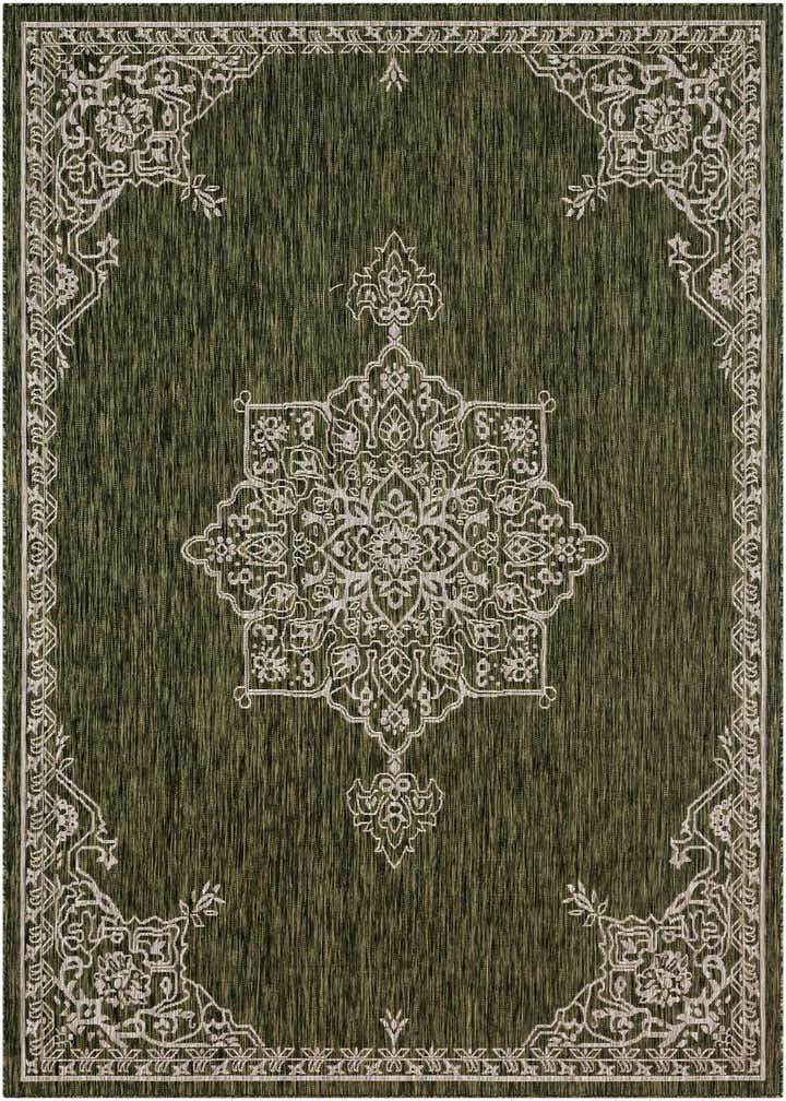 7' 10 x 11' Easy-Clean Traditional Indoor / Outdoor Rug