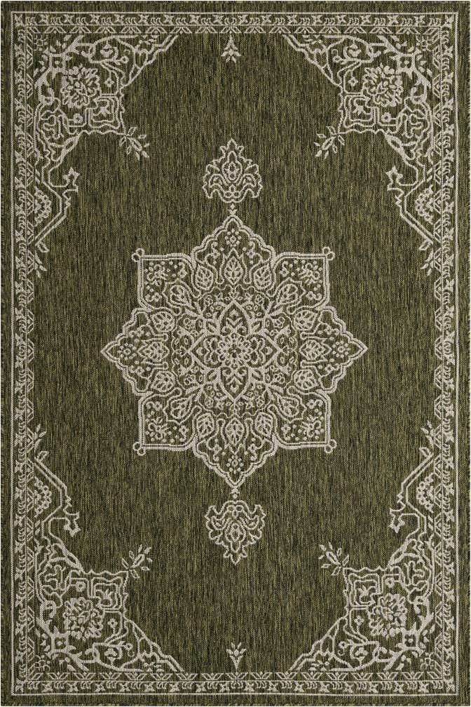5' 3 x 8' Easy-Clean Traditional Indoor / Outdoor Rug