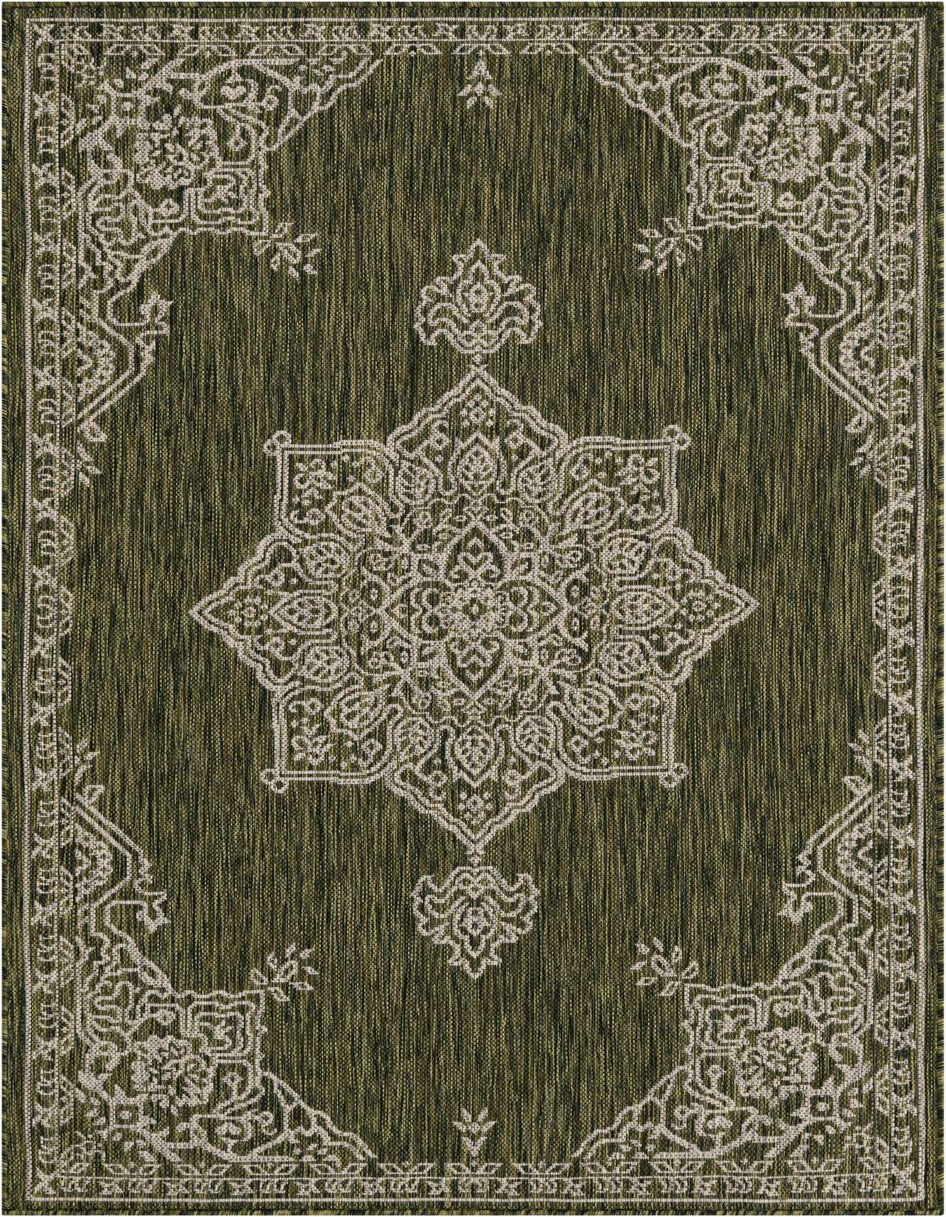 4' x 6' Easy-Clean Traditional Indoor / Outdoor Rug