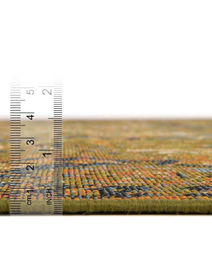 7' 10 x 10' Easy-Clean Traditional Indoor / Outdoor Rug