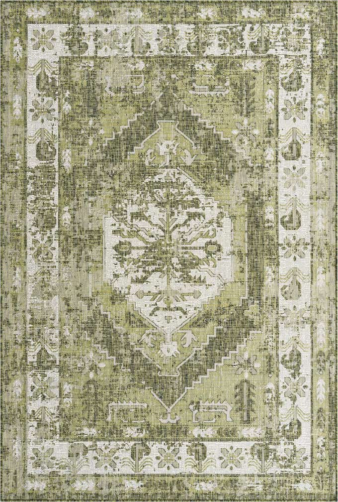 6' x 9' Easy-Clean Traditional Indoor / Outdoor Rug