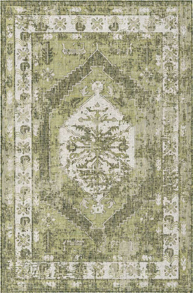 5' 3 x 8' Easy-Clean Traditional Indoor / Outdoor Rug