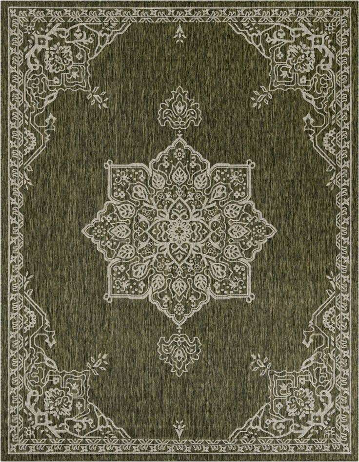 Detail image of 7' 10 x 10' Easy-Clean Traditional Indoor / Outdoor Rug