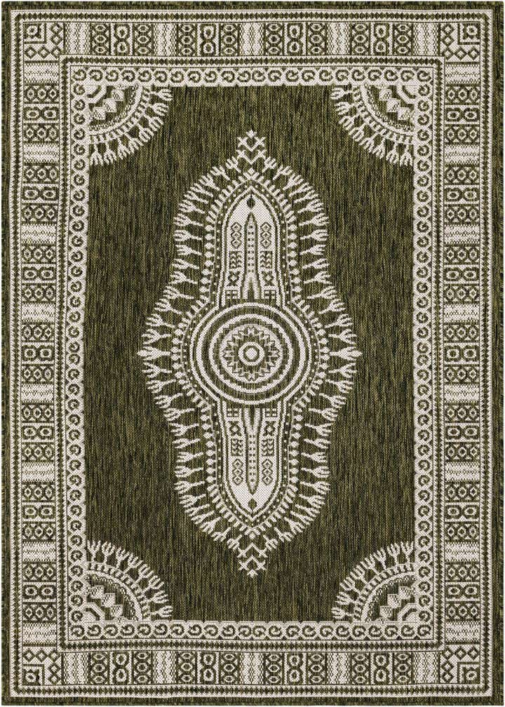 4' x 6' Easy-Clean Traditional Indoor / Outdoor Rug