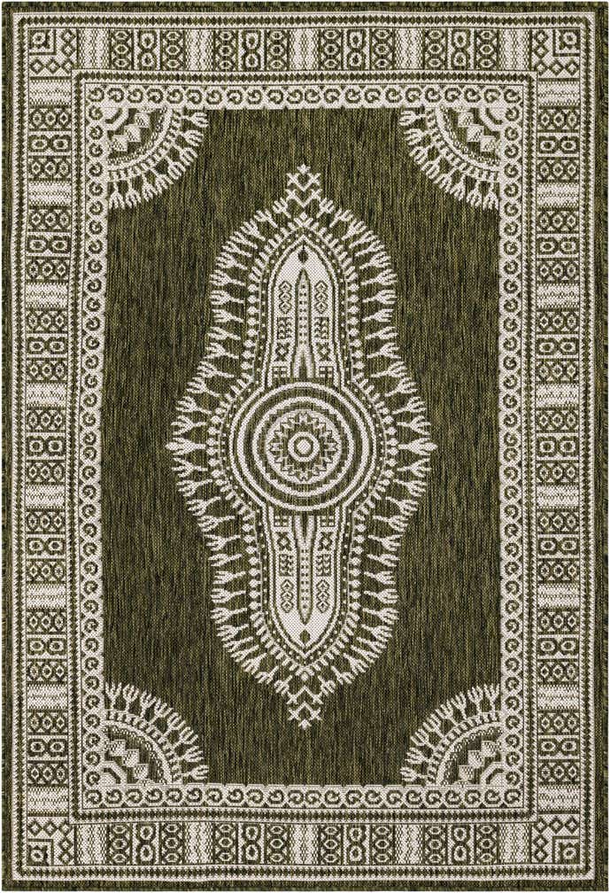 4' x 6' Easy-Clean Traditional Indoor / Outdoor Rug