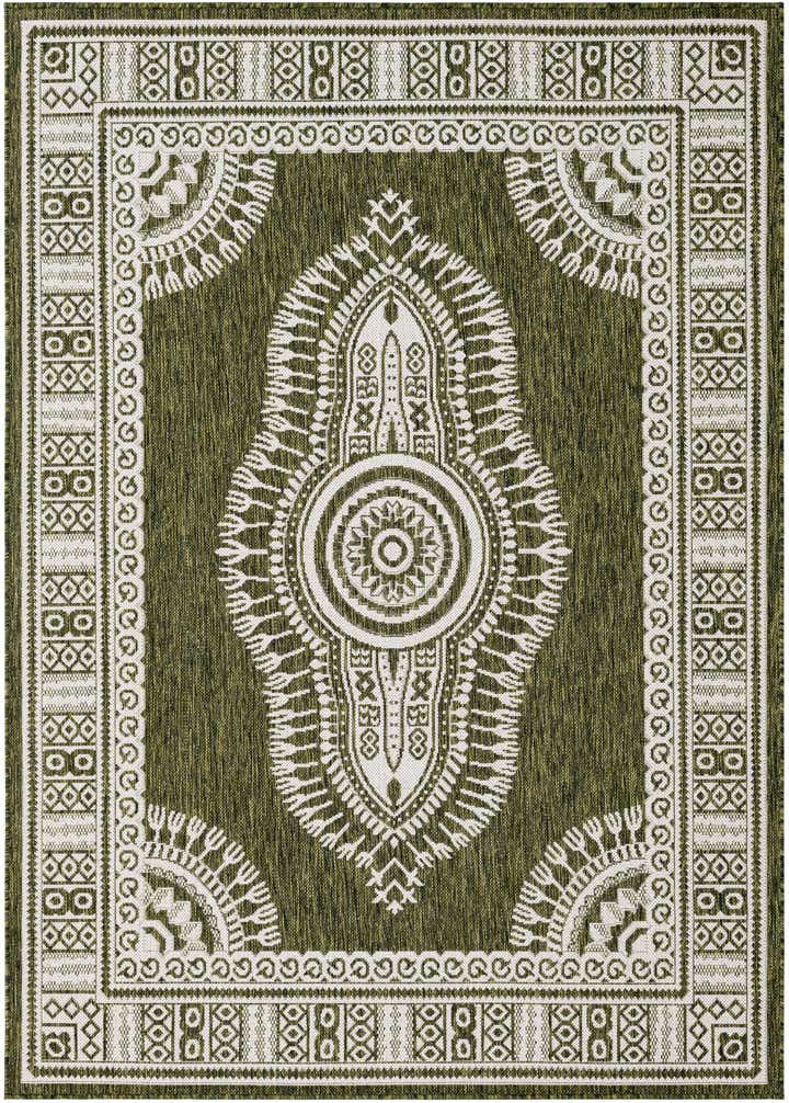 5' 3 x 7' Easy-Clean Traditional Indoor / Outdoor Rug