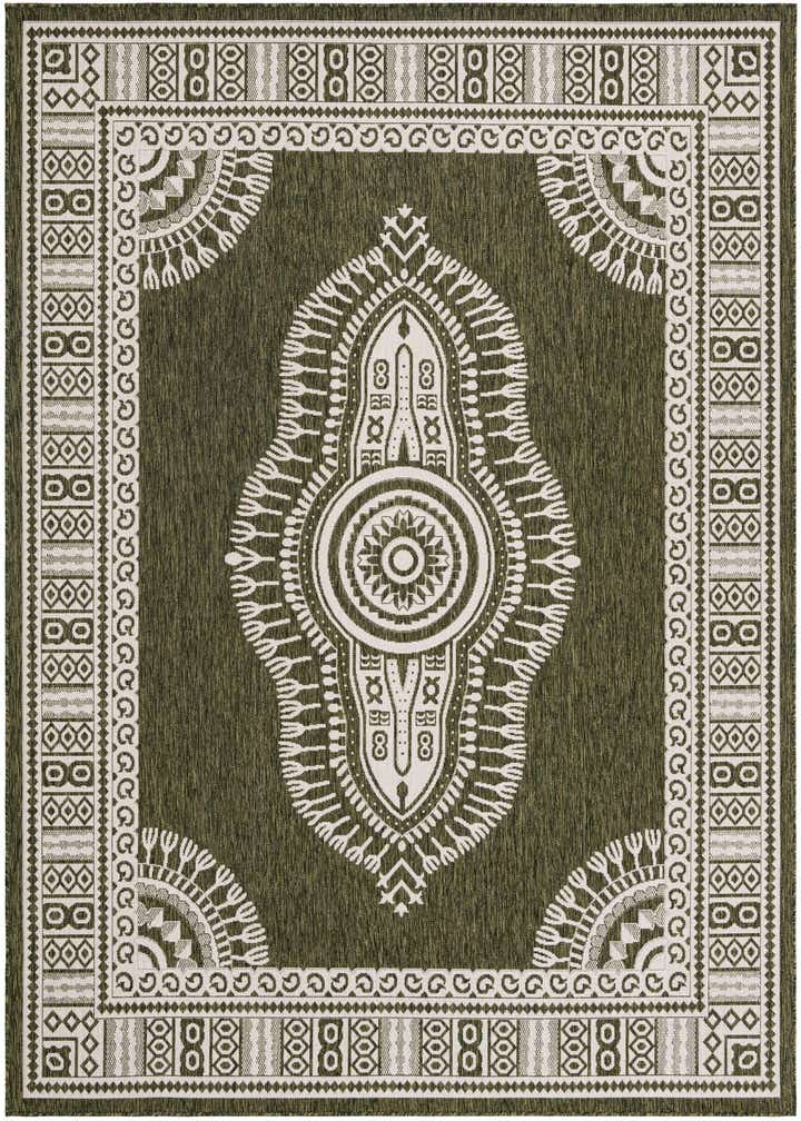 7' 10 x 10' Easy-Clean Traditional Indoor / Outdoor Rug
