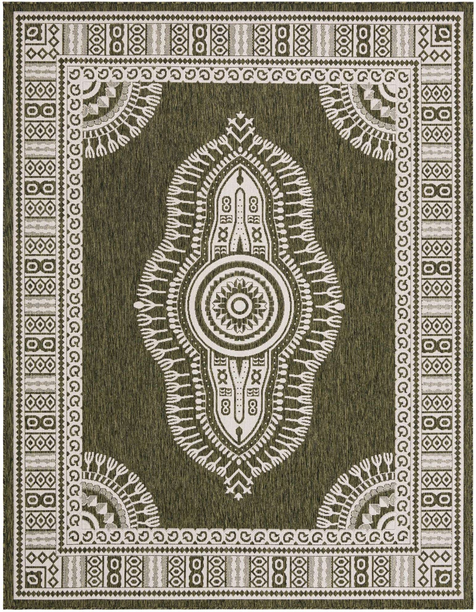 7' 10 x 10' Easy-Clean Traditional Indoor / Outdoor Rug