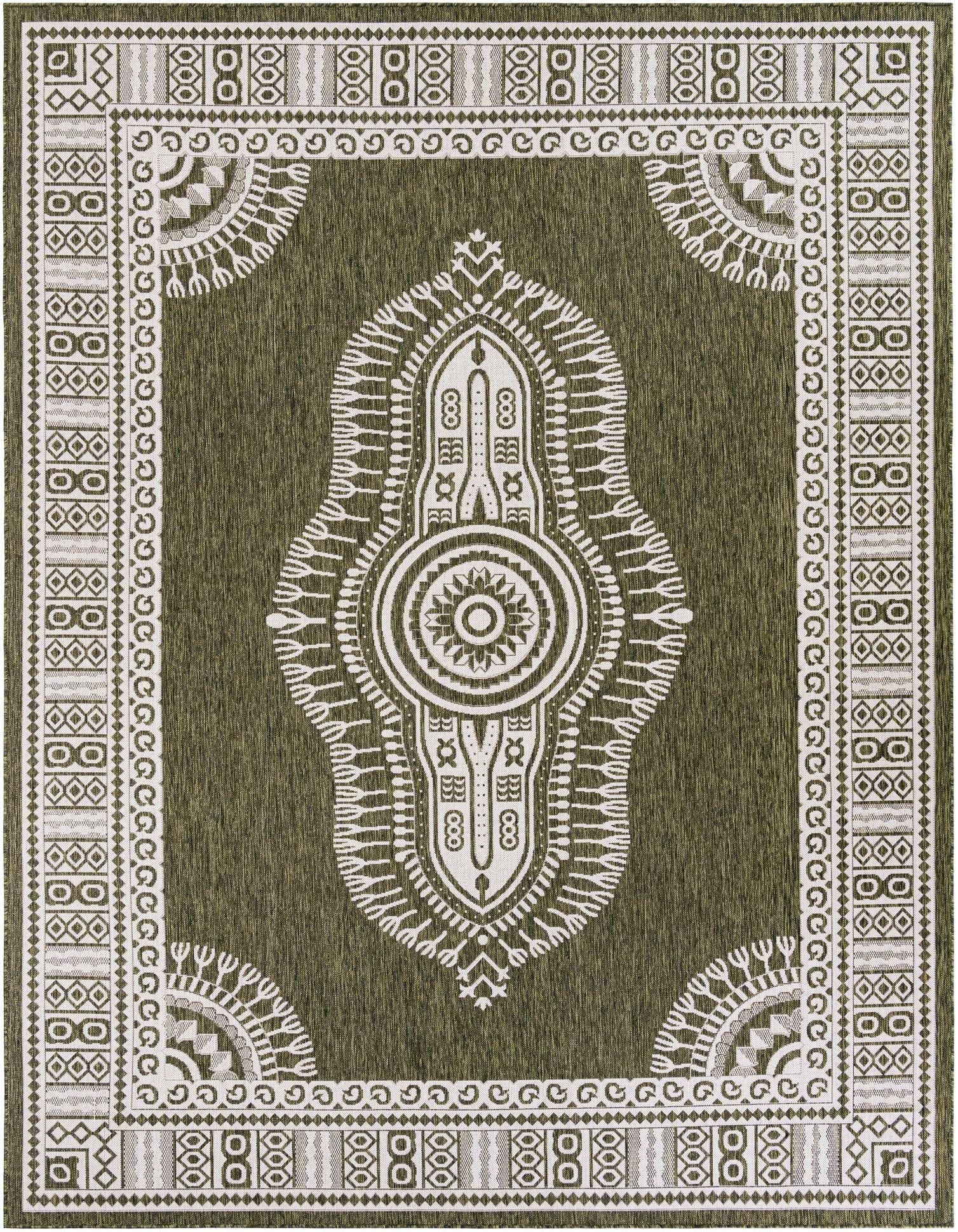 9' x 12' Easy-Clean Traditional Indoor / Outdoor Rug