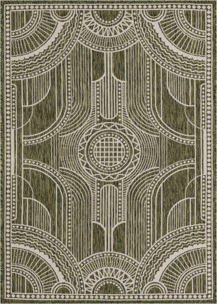 4' x 6' Easy-Clean Traditional Indoor / Outdoor Rug