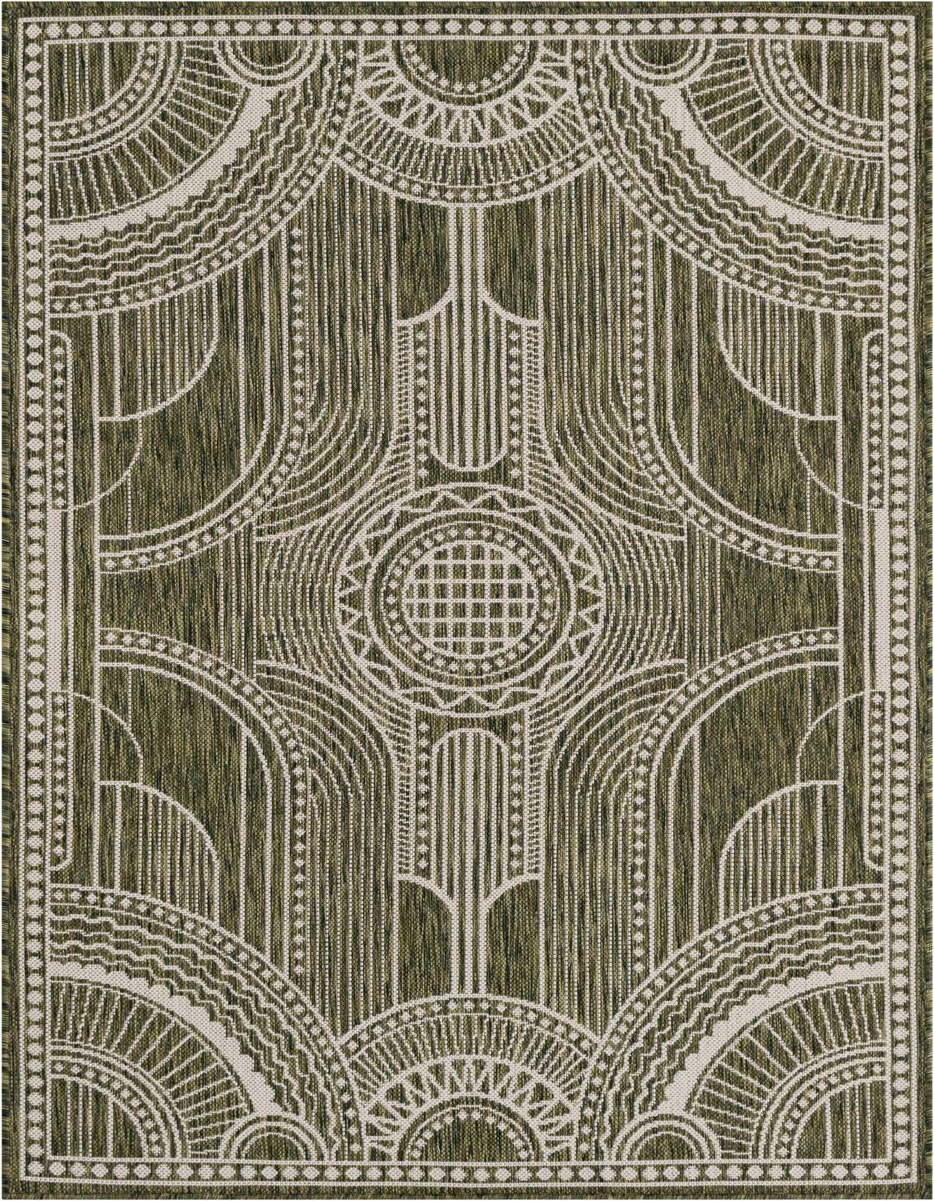 4' x 6' Easy-Clean Traditional Indoor / Outdoor Rug