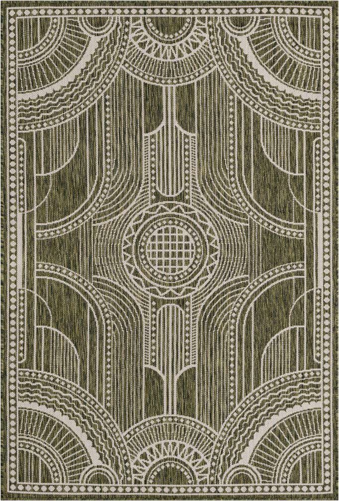 4' x 6' Easy-Clean Traditional Indoor / Outdoor Rug