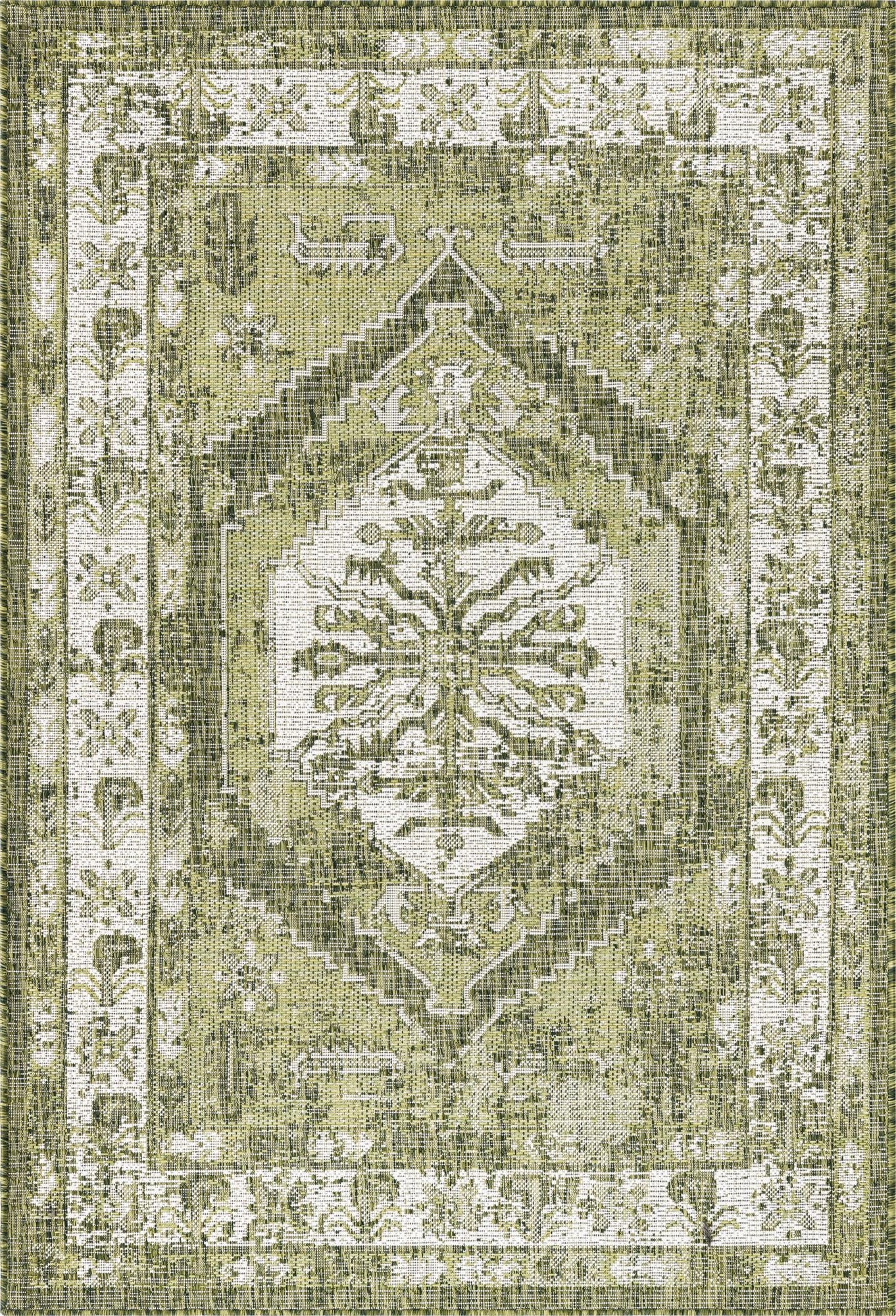 4' x 6'  Washable Traditional Indoor / Outdoor Rug
