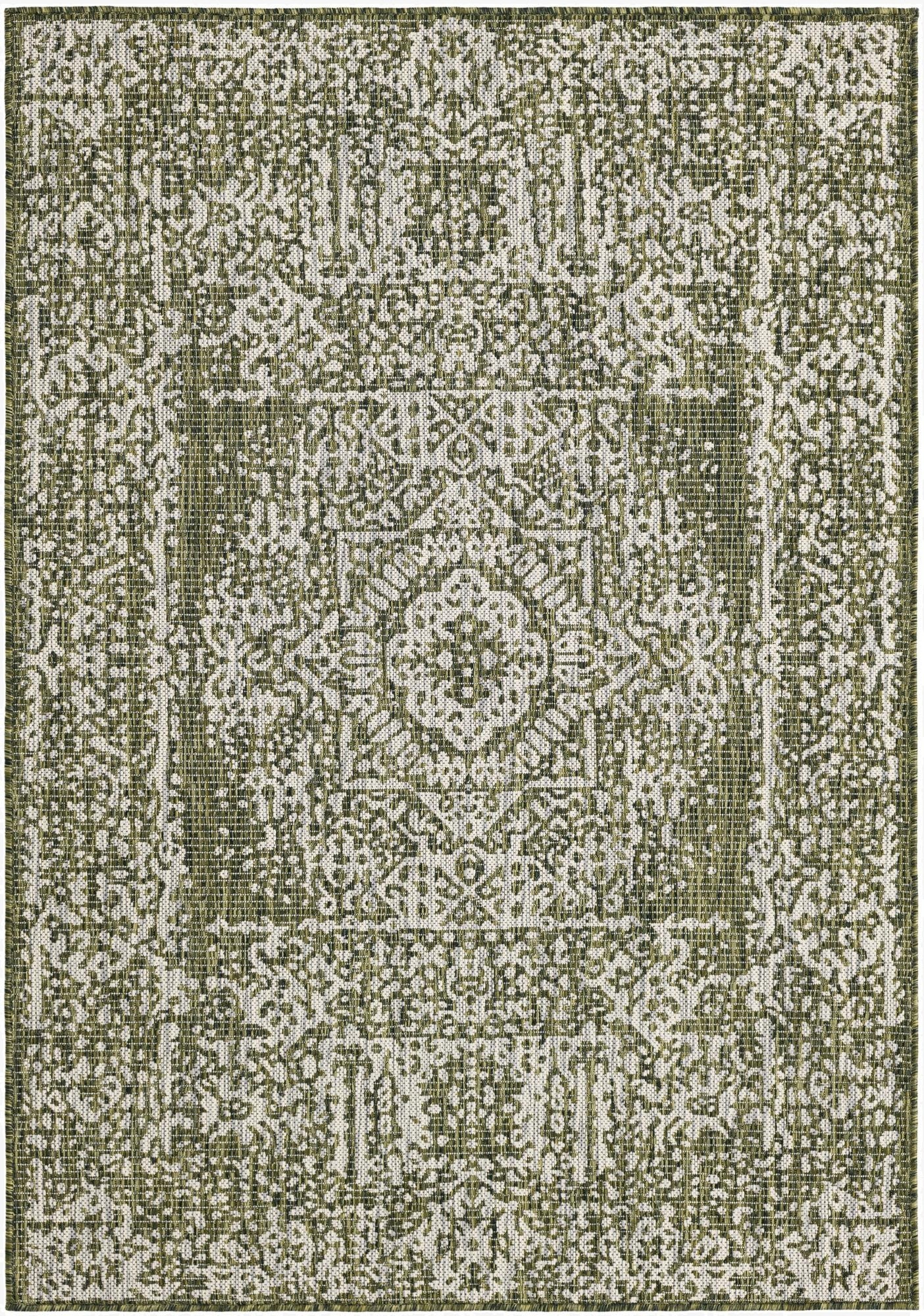 4' x 6'  Washable Traditional Indoor / Outdoor Rug