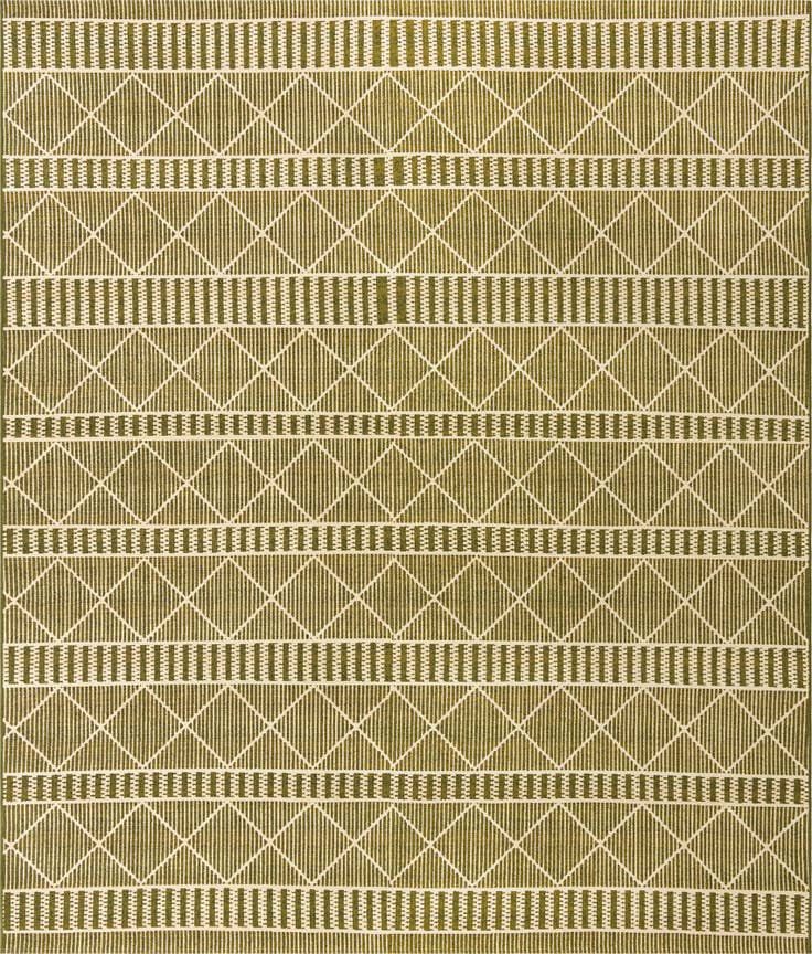 Detail image of 10' x 12' Easy-Clean Trellis Indoor / Outdoor Rug