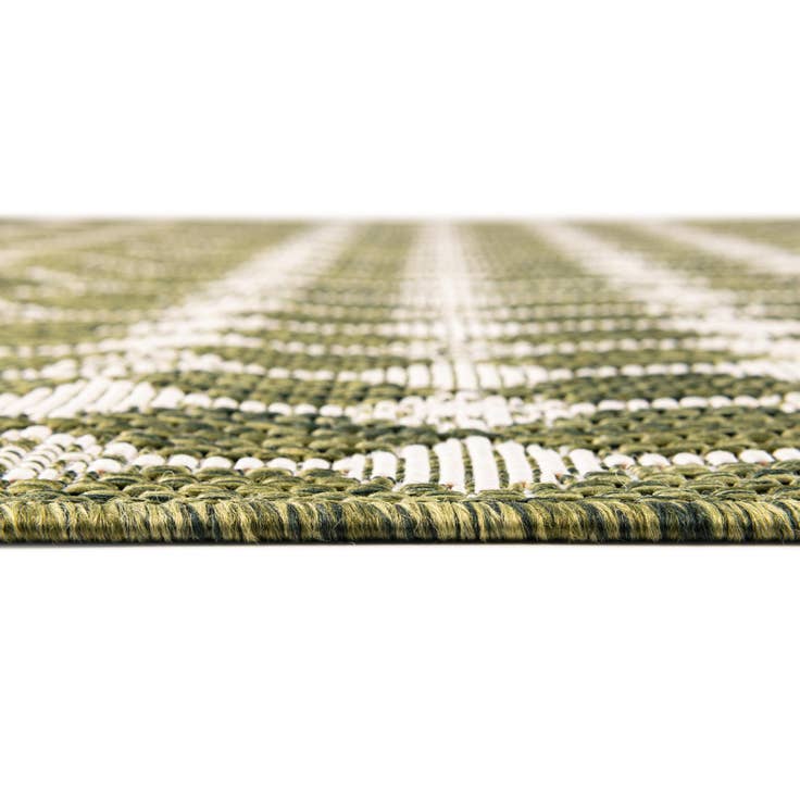 Detail image of 3' x 5' 3 Easy-Clean Trellis Indoor / Outdoor Rug