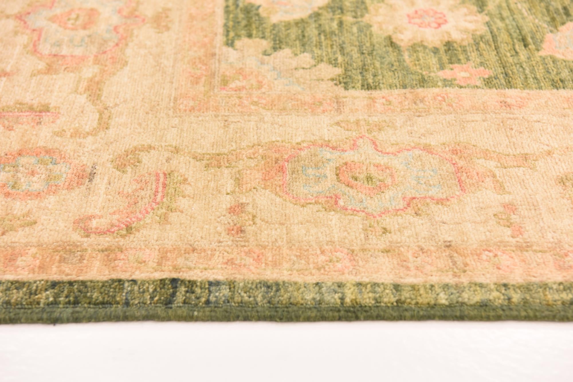 6' 9 x 10' 2 Hand Knotted Peshawar Ziegler Rug