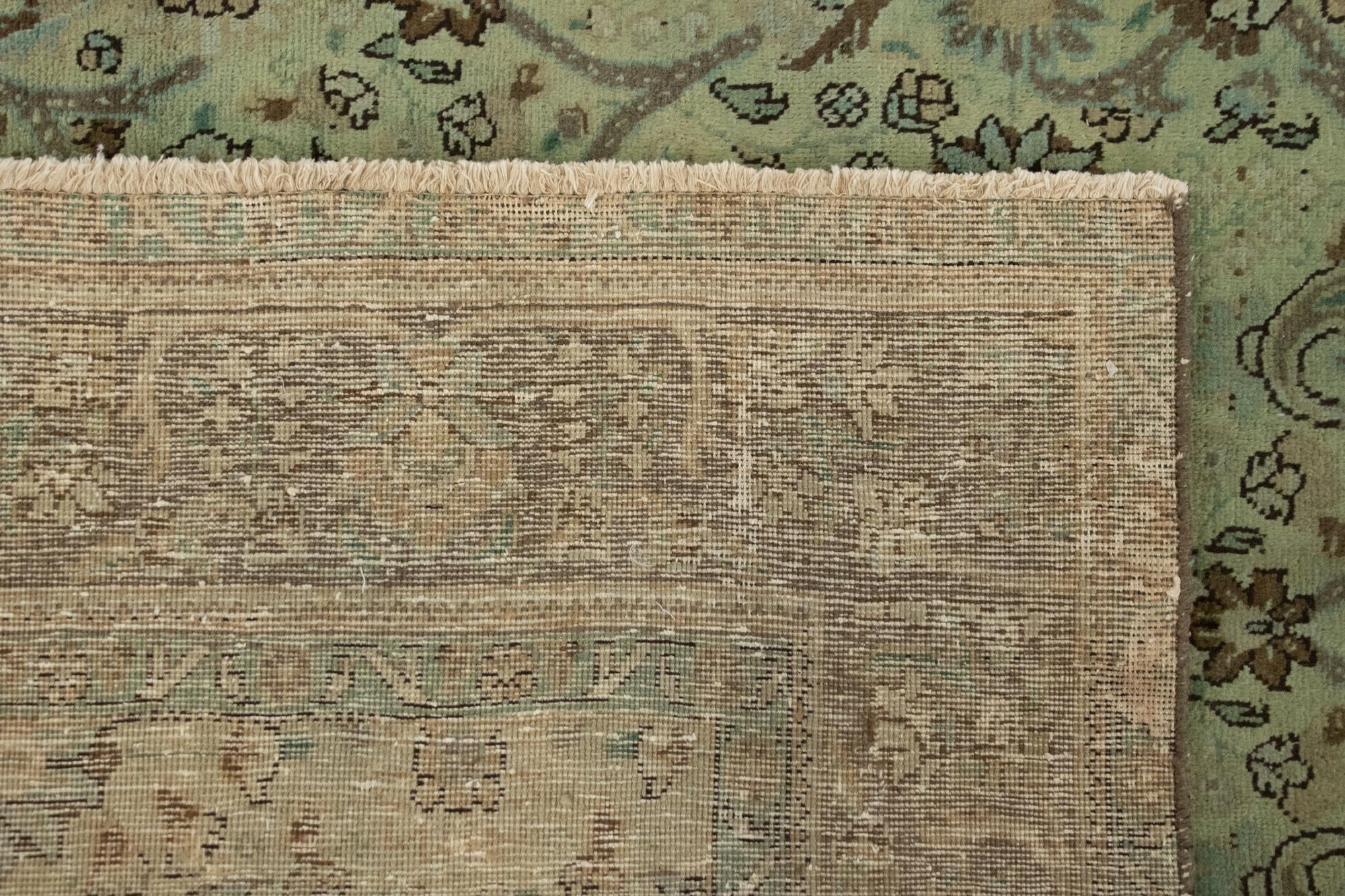 6' 8 x 9' 7 Hand Knotted Sarough Persian Wool Rug