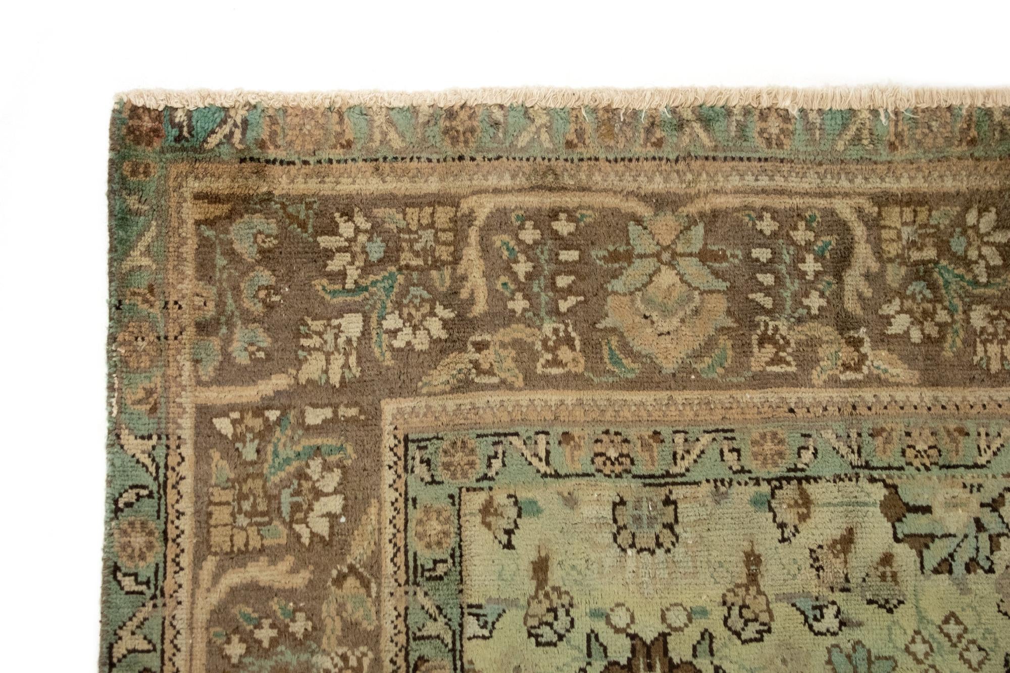 6' 8 x 9' 7 Hand Knotted Sarough Persian Wool Rug