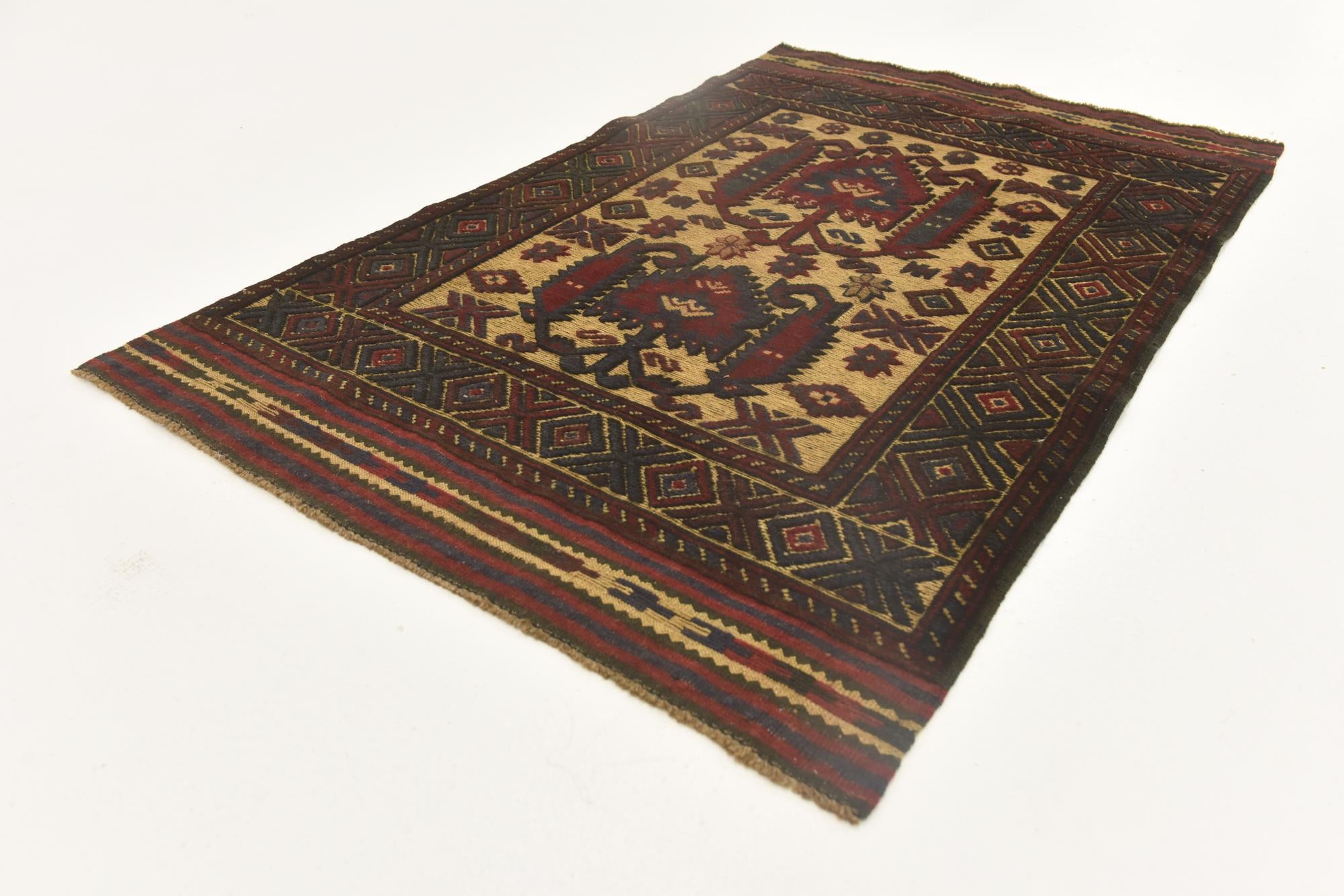 2' 10 x 4' 5 Hand Knotted Sumak Wool Rug