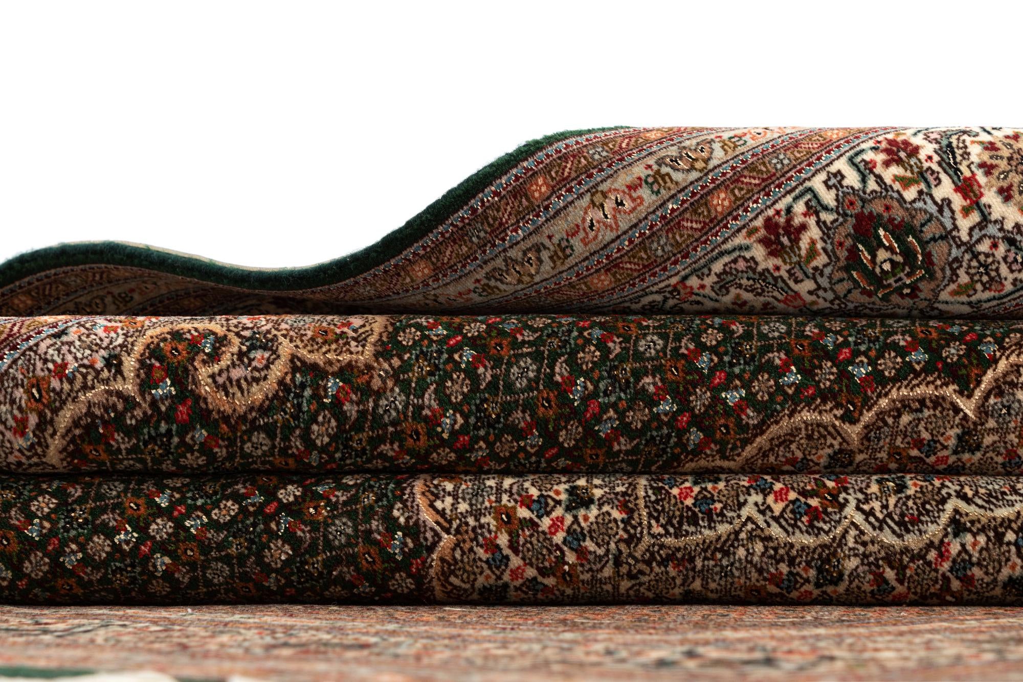 5' 6 x 7' 10 Tabriz Mahi Rug