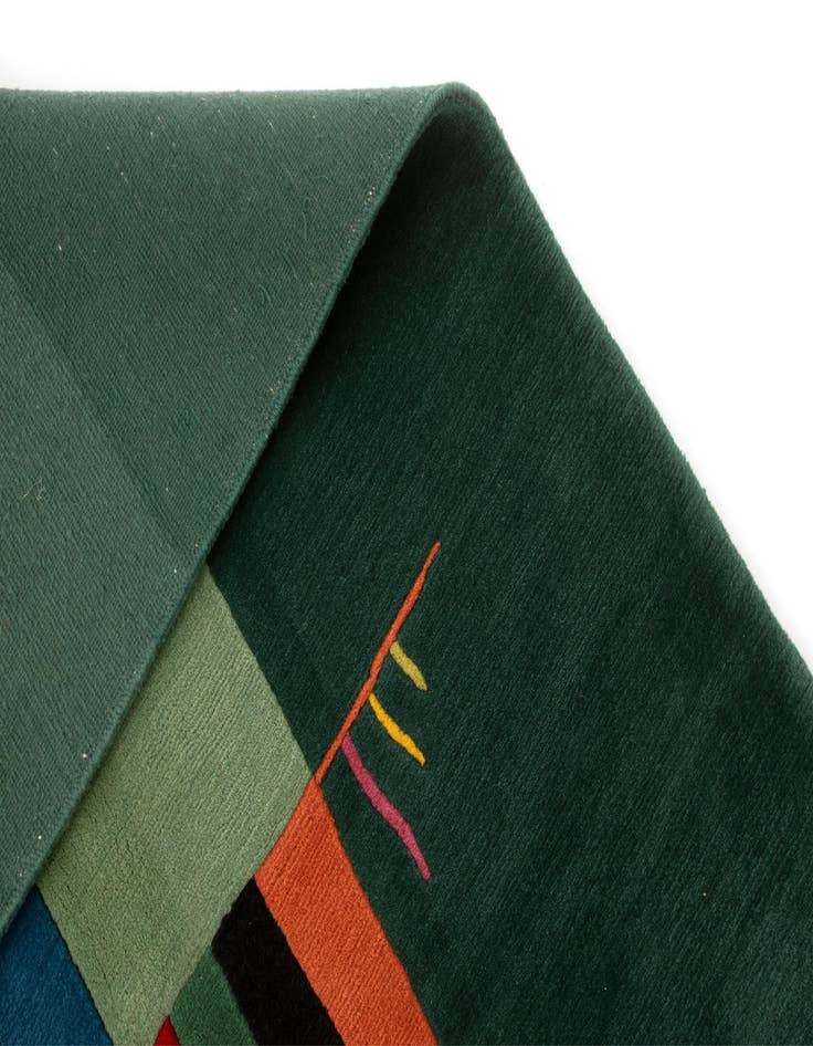 Detail image of 6' 9 x 9' 9 Tibeter Rug