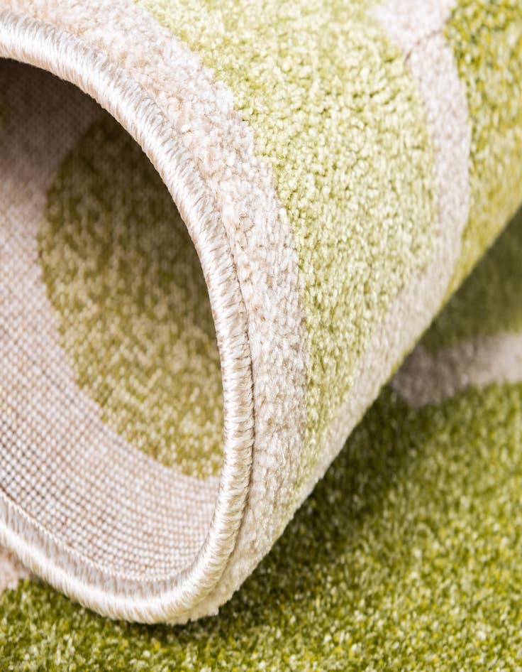 Detail image of 7' x 10' Trellis Rug