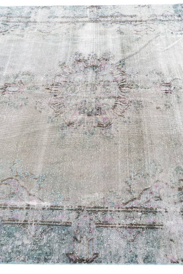 Detail image of 6' 6 x 9' Hand Knotted Ultra Vintage Persian Wool Rug