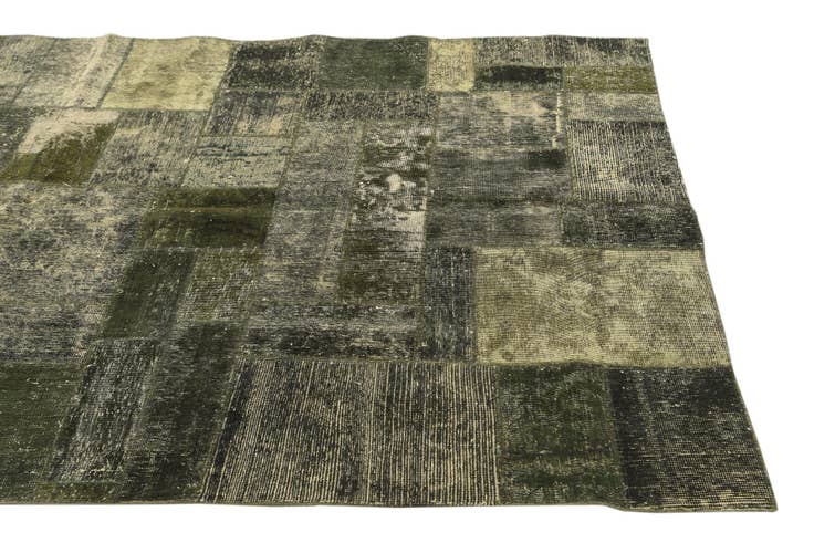 Detail image of 5' 5 x 7' 9 Hand Knotted Ultra Vintage Persian Wool Rug