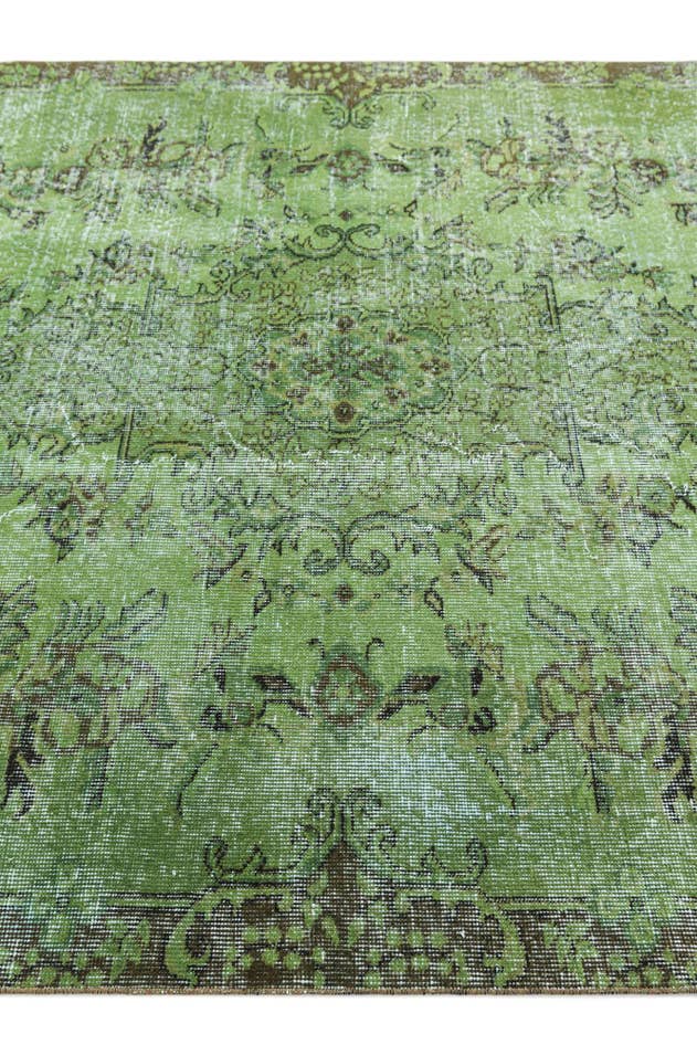 Detail image of 5' 9 x 9' 5 Ultra Vintage Wool Rug