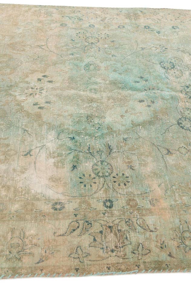 Detail image of 4' 6 x 7' 8 Hand Knotted Ultra Vintage Persian Wool Rug