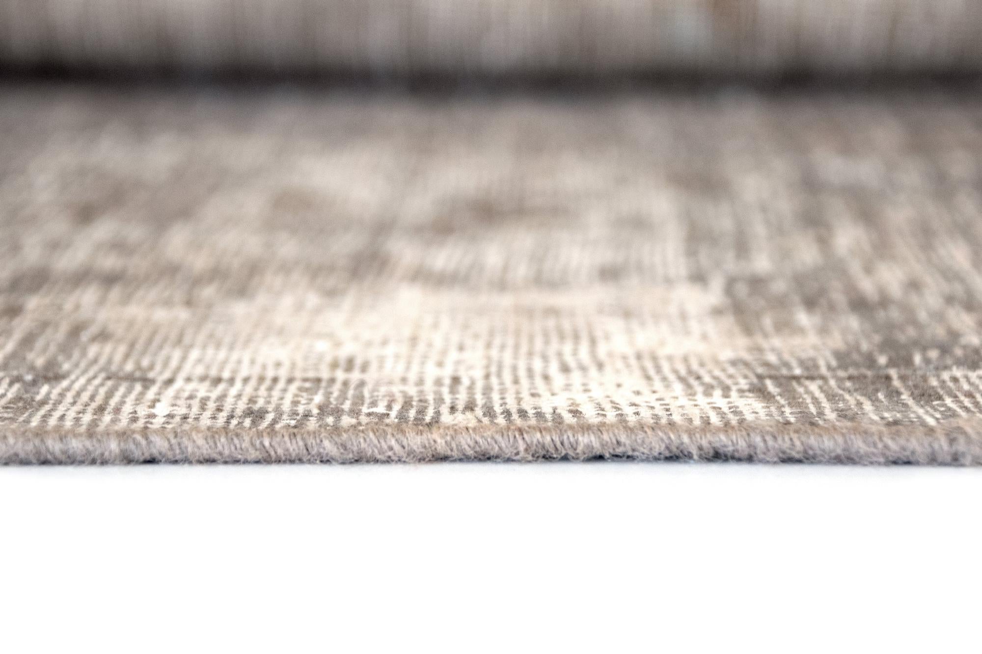 5' 8 x 6' 11 Vintage Royal Wool Rug