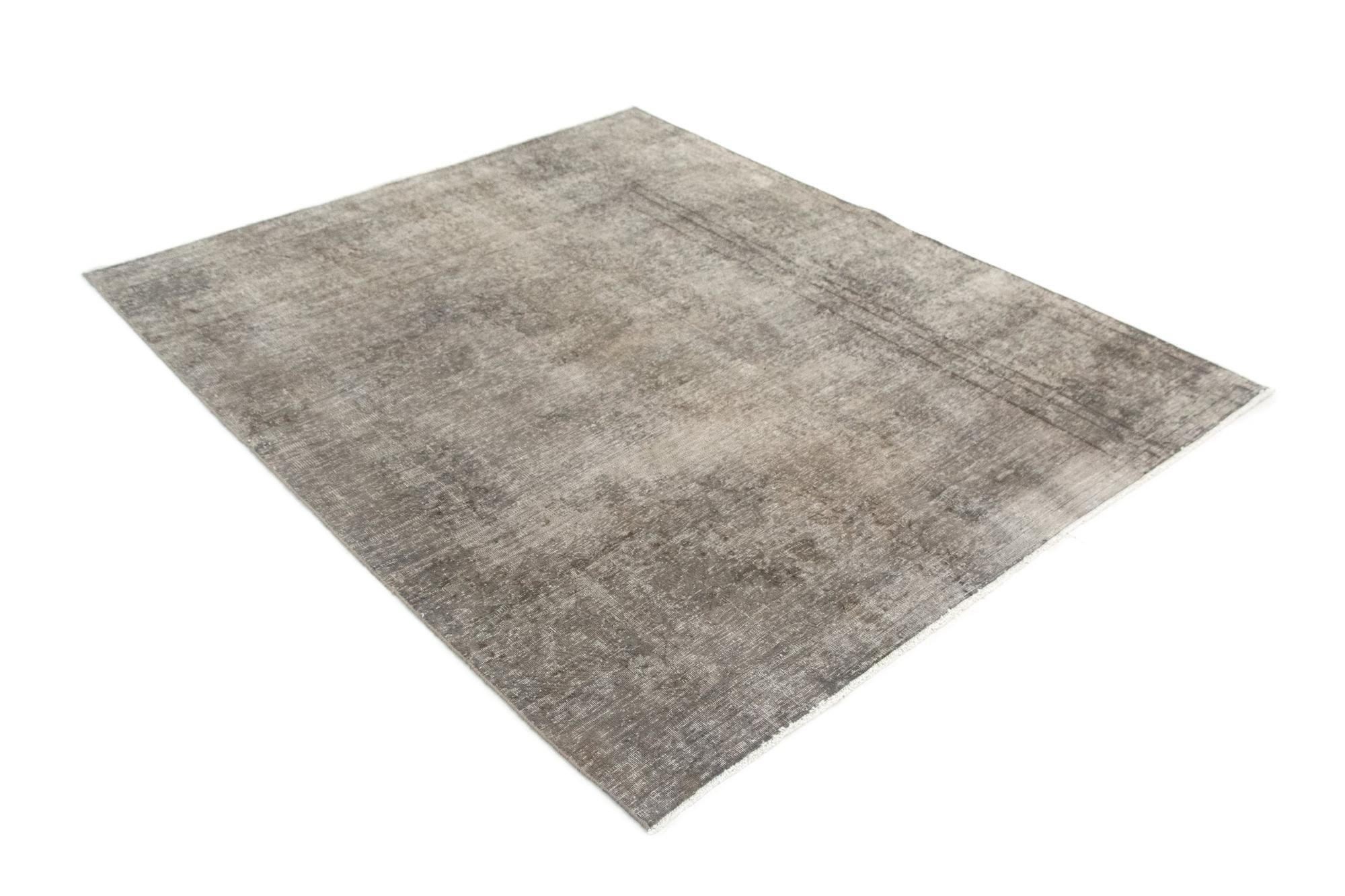 5' 8 x 6' 11 Vintage Royal Wool Rug