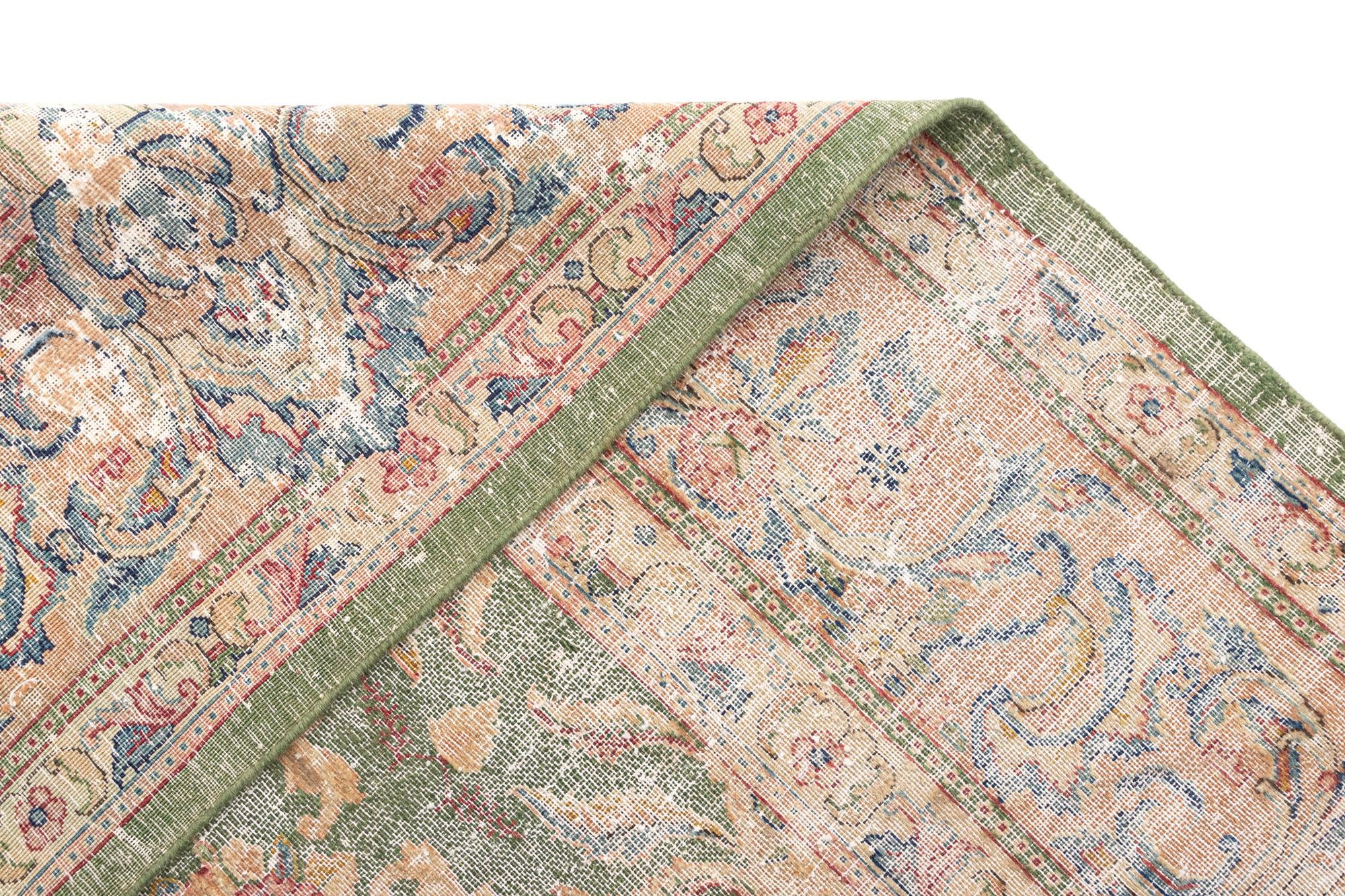 6' 11 x 9' 6 Vintage Royal Wool Rug