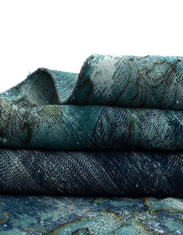 Detail image of 7' 8 x 11' 7 Vintage Royal Wool Rug