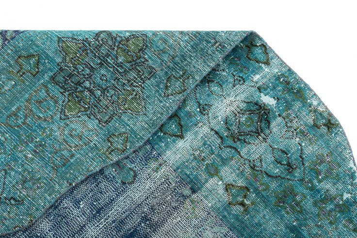 Detail image of 7' 8 x 11' 7 Vintage Royal Wool Rug