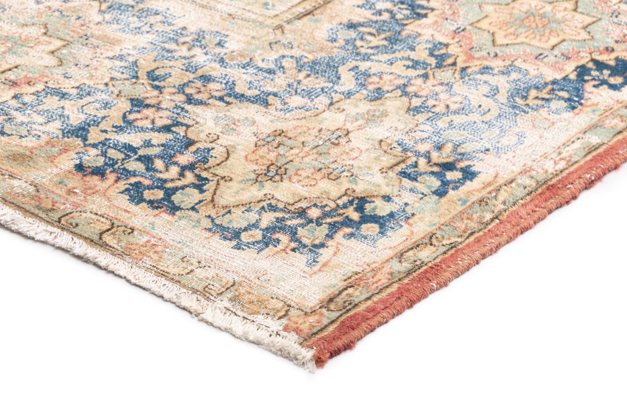 9' 9 x 12' 8 Vintage Royal Wool Rug