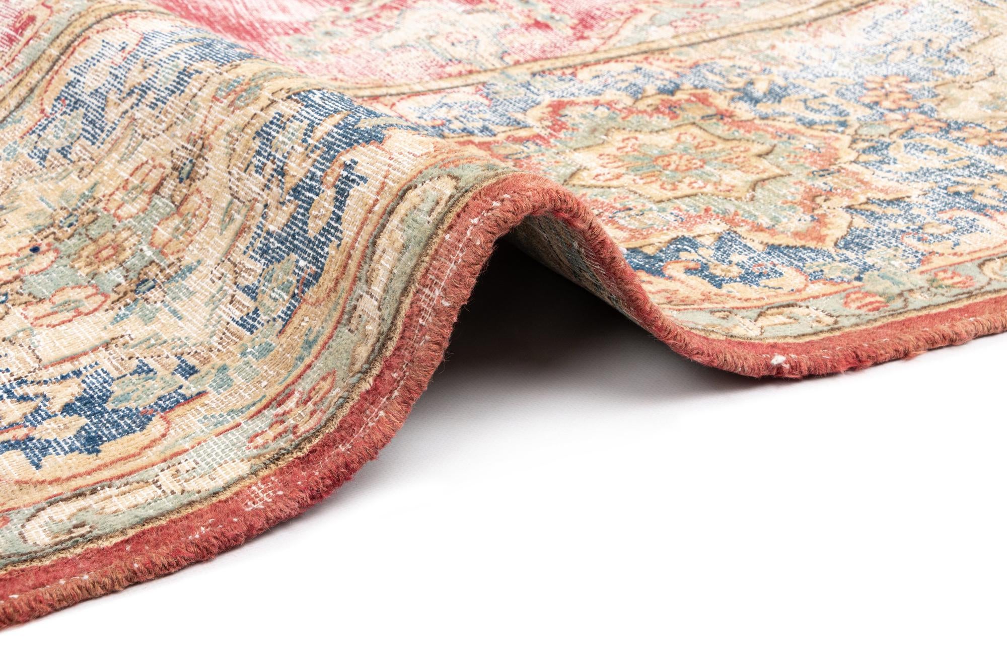 9' 9 x 12' 8 Vintage Royal Wool Rug