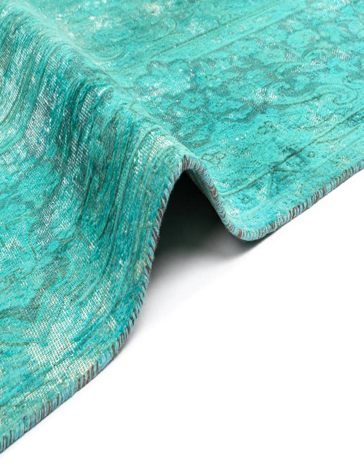 Detail image of 9' 9 x 13' 1 Vintage Royal Wool Rug