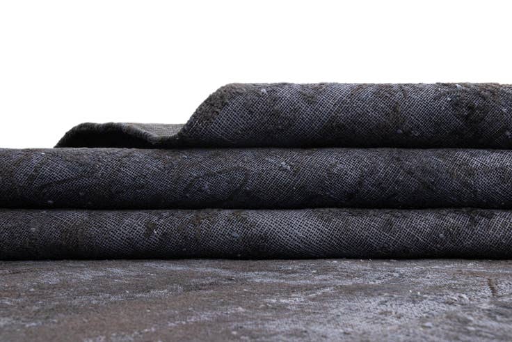 Detail image of 9' 7 x 12' 9 Vintage Royal Wool Rug