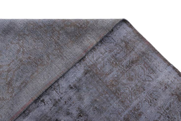 Detail image of 9' 7 x 12' 9 Vintage Royal Wool Rug