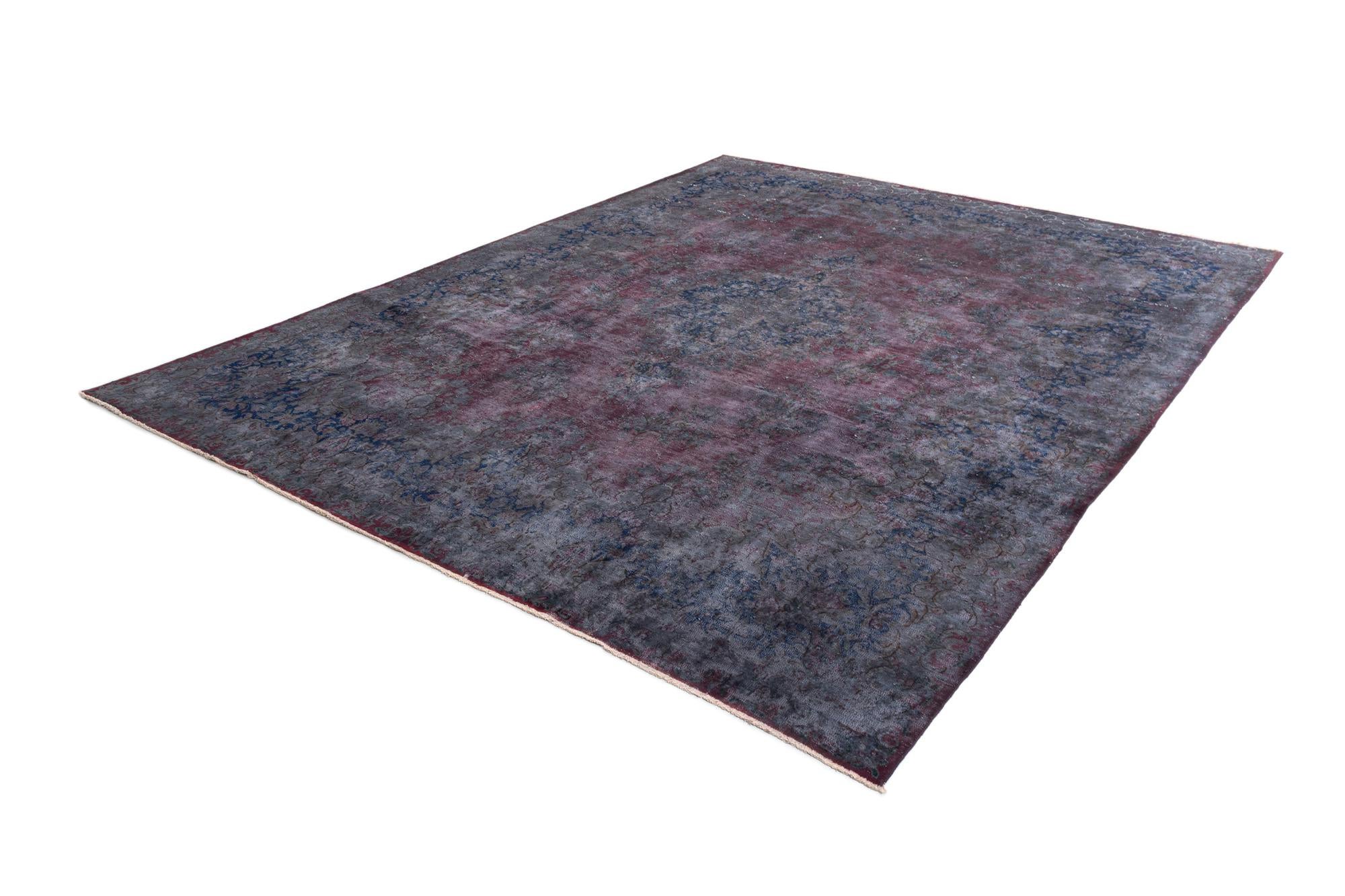 9' 11 x 12' 10 Vintage Royal Wool Rug